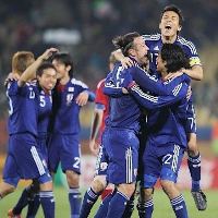 予選突破を喜ぶ日本イレブン